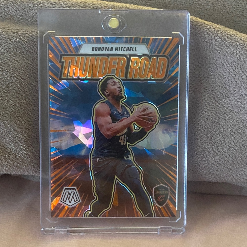 2024 Panini Mosaic Basketball Donovan Mitchell Thunder Road Orange Ice /50!!